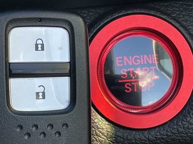 ホンダ シビック タイプR 茨城県 2019(令1)年 3.7万km チャンピオンシップホワイト カロッツェリアナビ　/-TV/BT/AM/衝突軽減システム　/バックカメラ　/ドライブレコーダー　/ＬＥＤヘッドライト　/エアロ　/-フロント/サイド/リア/オートライト　/アイドリングストップ　/純正アルミホイール　/電動格納ミラー/プッシュスタート