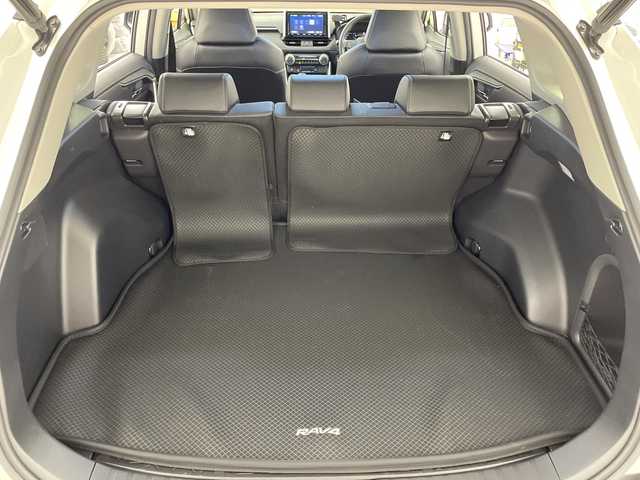 トヨタ ＲＡＶ４ ハイブリットG 福島県 2019(令1)年 4.5万km ホワイトパールクリスタルシャイン /禁煙車//モデリスタエアロ//デジタルインナーミラー//ＢＳＭ//パワーバックドア//純正ナビ/CD・DVD・BT・MSV・フルセグTV//ステアリングヒーター//レザーシート/D席パワーシート・シートヒーター//レーダークルーズコントロール//前後ドライブレコーダー//パワーシート//2.0ＥＴＣ//トヨタセーフティセンス//バックカメラ//クリアランスソナー//ステアリングリモコン//ルーフレール//スペアキー有り