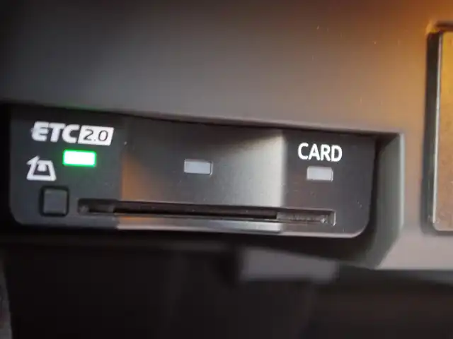 アウディ Ａ５ SB 40TFSIスポーツ 埼玉県 2019(令1)年 5万km 白 ワンオーナー/ブラックレザーシート/アダプティブクルーズコントロール/ラグジュアリーパッケージ/アシスタンスパッケージ/マトリクスLED/バーチャルコックピット/CarPlay/ブラインドスポットモニター/全周囲カメラ/純正ナビ/ドラレコ/ETC/フルセグTV