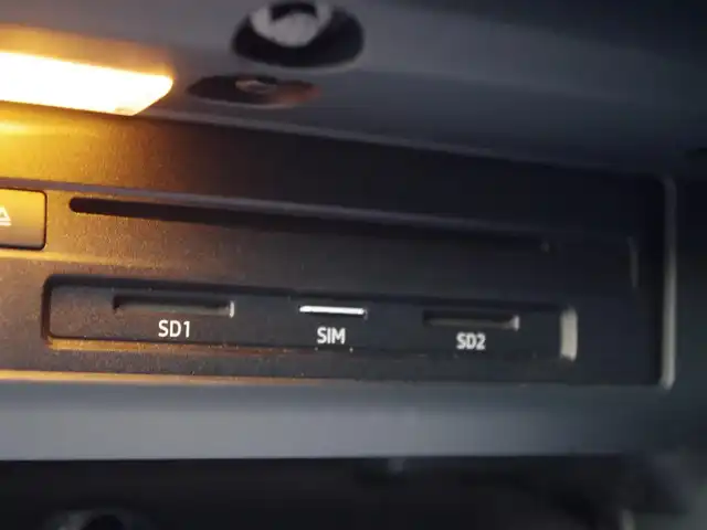 アウディ Ａ５ SB 40TFSIスポーツ 埼玉県 2019(令1)年 5万km 白 ワンオーナー/ブラックレザーシート/アダプティブクルーズコントロール/ラグジュアリーパッケージ/アシスタンスパッケージ/マトリクスLED/バーチャルコックピット/CarPlay/ブラインドスポットモニター/全周囲カメラ/純正ナビ/ドラレコ/ETC/フルセグTV