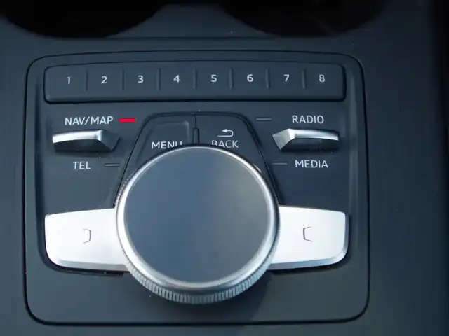 アウディ Ａ５ SB 40TFSIスポーツ 埼玉県 2019(令1)年 5万km 白 ワンオーナー/ブラックレザーシート/アダプティブクルーズコントロール/ラグジュアリーパッケージ/アシスタンスパッケージ/マトリクスLED/バーチャルコックピット/CarPlay/ブラインドスポットモニター/全周囲カメラ/純正ナビ/ドラレコ/ETC/フルセグTV