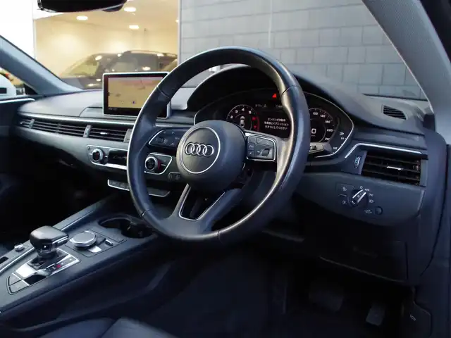 アウディ Ａ５ SB 40TFSIスポーツ 埼玉県 2019(令1)年 5万km 白 ワンオーナー/ブラックレザーシート/アダプティブクルーズコントロール/ラグジュアリーパッケージ/アシスタンスパッケージ/マトリクスLED/バーチャルコックピット/CarPlay/ブラインドスポットモニター/全周囲カメラ/純正ナビ/ドラレコ/ETC/フルセグTV