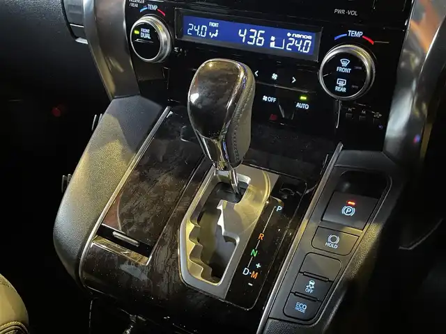 トヨタ アルファード S タイプゴールド 愛知県 2021(令3)年 4.1万km ホワイトパールクリスタルシャイン フルセグテレビ/Bluetooth/DVD/バックカメラ/コーナーセンサー/レーダークルーズ/レーンキープアシスト/パワーバックドア/ハーフレザーシート/社外デジタルインナーミラー/両側パワースライドドア/純正18インチAW/オートハイビーム/取扱説明書/保証書