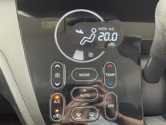日産 デイズ ルークス ハイウェイスター Gターボ 滋賀県 2018(平30)年 4.6万km ブラック 禁煙車/純正ナビ/CD/DVD/Bluetooth/フルセグテレビ/アラウンドビューモニター/両側パワースライドドア/エマージェンシーブレーキ/クルーズコントロール/ETC/LEDヘッドライト/オートライト/ハイビームアシスト/ドライブレコーダー/アイドリングストップ/ドアバイザー/純正フロアマット/プッシュスタート /スマートキー