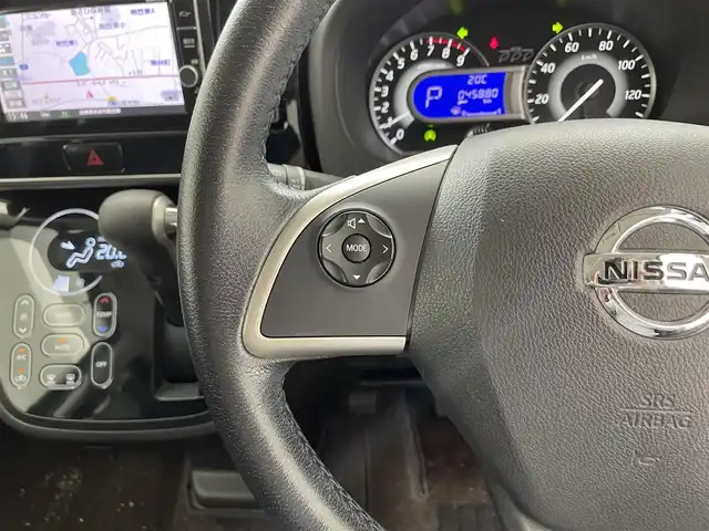 日産 デイズ ルークス ハイウェイスター Gターボ 滋賀県 2018(平30)年 4.6万km ブラック 禁煙車/純正ナビ/CD/DVD/Bluetooth/フルセグテレビ/アラウンドビューモニター/両側パワースライドドア/エマージェンシーブレーキ/クルーズコントロール/ETC/LEDヘッドライト/オートライト/ハイビームアシスト/ドライブレコーダー/アイドリングストップ/ドアバイザー/純正フロアマット/プッシュスタート /スマートキー