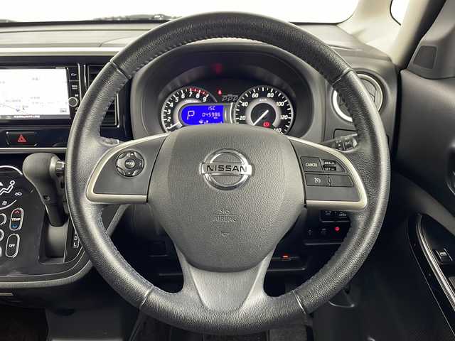 日産 デイズ ルークス ハイウェイスター Gターボ 埼玉県 2018(平30)年 4.6万km ブラック 禁煙車/純正ナビ/CD/DVD/Bluetooth/フルセグテレビ/アラウンドビューモニター/両側パワースライドドア/エマージェンシーブレーキ/クルーズコントロール/ETC/LEDヘッドライト/オートライト/ハイビームアシスト/ドライブレコーダー/アイドリングストップ/ドアバイザー/純正フロアマット/プッシュスタート /スマートキー