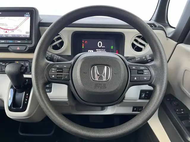 ホンダ Ｎ ＢＯＸ 高知県 2024(令6)年 0.3万km クリスタルブラックパール 純正ナビ/クルーズコントロール/アイドリングストップ/アイドリングストップ/バックカメラ/片側パワースライドドア/スマートキー/純正フロアマット/LEDヘッドライト/横滑り防止装置/レーンキープアシスト/盗難防止装置/オートライト/衝突被害軽減システム/運転席＋助手席＋サイドエアバッグ/カーテンエアバッグ/オートマチックハイビーム/コーナーセンサー/AM/FM