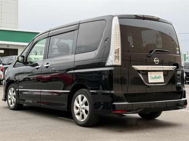 日産 セレナ ハイウェイスター S HV エアロ 大分県 2013(平25)年 8.7万km スーパーブラック 純正ナビ【型式MC312D-W】/　AM/FM/CD/DVD/BT/　USB入力端子/　フルセグ/後席モニター【メーカーALPINE　型式PCX-R3300】/バックモニター/ETC/純正フロアマット/両側パワースライドドア/プッシュスタート/ドアバイザー/ウィンカーミラー/アイドリングストップ/HID