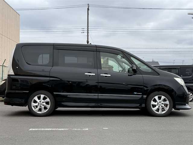 日産 セレナ ハイウェイスター S HV エアロ 大分県 2013(平25)年 8.7万km スーパーブラック 純正ナビ【型式MC312D-W】/　AM/FM/CD/DVD/BT/　USB入力端子/　フルセグ/後席モニター【メーカーALPINE　型式PCX-R3300】/バックモニター/ETC/純正フロアマット/両側パワースライドドア/プッシュスタート/ドアバイザー/ウィンカーミラー/アイドリングストップ/HID