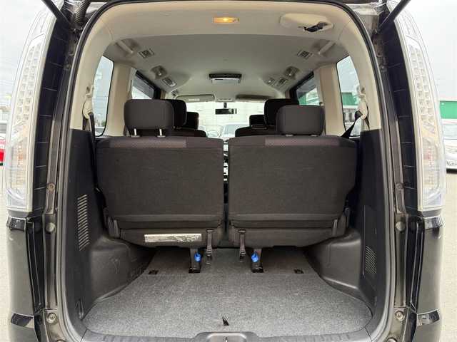 日産 セレナ ハイウェイスター S HV エアロ 大分県 2013(平25)年 8.7万km スーパーブラック 純正ナビ【型式MC312D-W】/　AM/FM/CD/DVD/BT/　USB入力端子/　フルセグ/後席モニター【メーカーALPINE　型式PCX-R3300】/バックモニター/ETC/純正フロアマット/両側パワースライドドア/プッシュスタート/ドアバイザー/ウィンカーミラー/アイドリングストップ/HID