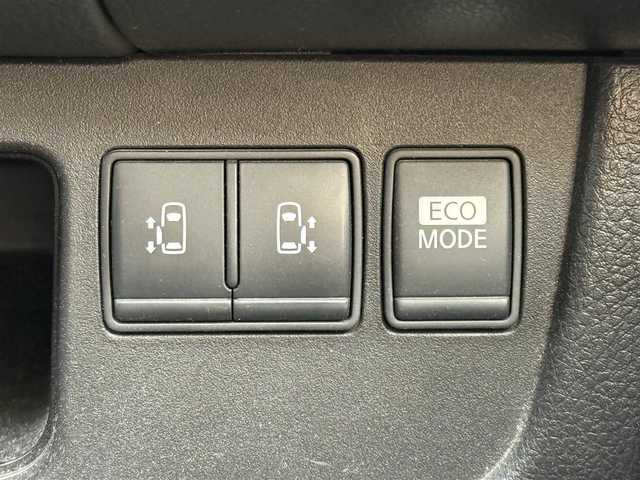 日産 セレナ ハイウェイスター S HV エアロ 大分県 2013(平25)年 8.7万km スーパーブラック 純正ナビ【型式MC312D-W】/　AM/FM/CD/DVD/BT/　USB入力端子/　フルセグ/後席モニター【メーカーALPINE　型式PCX-R3300】/バックモニター/ETC/純正フロアマット/両側パワースライドドア/プッシュスタート/ドアバイザー/ウィンカーミラー/アイドリングストップ/HID