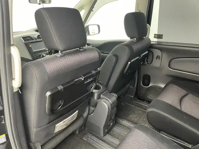 日産 セレナ ハイウェイスター S HV エアロ 大分県 2013(平25)年 8.7万km スーパーブラック 純正ナビ　型式MC312D-W/　AM/FM/CD/DVD/BT/　USB入力端子/　フルセグTV/バックカメラ/後席モニター　型式PCX-R3300/両側パワースライドドア/クルーズコントロール/ETC/プッシュスタート/アイドリングストップ/横滑り防止装置/電動格納ミラー/純正フロアマット/オートライト/HIDヘッドライト/フォグランプ/純正16インチアルミホイール