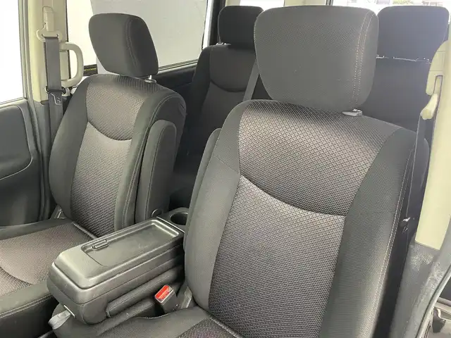 日産 セレナ ハイウェイスター S HV エアロ 大分県 2013(平25)年 8.7万km スーパーブラック 純正ナビ　型式MC312D-W/　AM/FM/CD/DVD/BT/　USB入力端子/　フルセグTV/バックカメラ/後席モニター　型式PCX-R3300/両側パワースライドドア/クルーズコントロール/ETC/プッシュスタート/アイドリングストップ/横滑り防止装置/電動格納ミラー/純正フロアマット/オートライト/HIDヘッドライト/フォグランプ/純正16インチアルミホイール