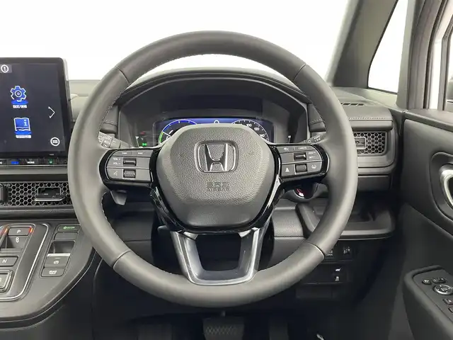 ホンダ ステップワゴン スパーダ eHEV 大分県 2025(令7)年 0.1万km未満 プラチナホワイトパール 純正11.4型ナビ/フルセグ/DVD/Bluetooth/バックカメラ/ホンダセンシング/レーダークルーズコントロール/減速セレクター/オートハイビーム/全列USBチャージャー/前席シートヒーター/パワーテールゲート/両側パワースライドドア/オートLEDライト/パドルシフト/スマートキー
