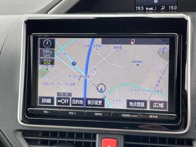トヨタ ヴォクシー ZS 煌 千葉県 2018(平30)年 3.4万km ブラック 純正ナビ/フルセグテレビ/Bluetooth/DVD/CD/バックカメラ/アルパインフリップダウンモニター/ドライブレコーダー/両側パワースライドドア/クルーズコントロール/ビルトインETC/オートライト/オートマチックハイビーム/LEDヘッドライト/LEDフォグランプ/プッシュスタートボタン/MTモード付AT/革巻きハンドル/ステアリングスイッチ/リアサンシェード/トヨタセーフティーセンス/レーンキープアシスト/衝突被害軽減システム/先行車両発進のお知らせ/車線逸脱警報/盗難防止装置/純正アルミホイール/純正フロアマット/ALLオートパワーウィンドウ/ウィンカーミラー/取扱説明書/スマートキー/スペアキー1本