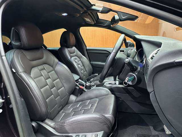 ＤＳオートモビル ＤＳ４ フォーブール アディクト 千葉県 2015(平27)年 5.4万km パープル 限定車　/モノグラムルーフ　/クラブレザーシート　/クルーズコントロール　/ナビ　/ＴＶ　/バックカメラ　/シートヒーター　/電動シート　/ＨＩＤライト　/ブラインドスポット　/障害物センサー　/ＥＴＣ　/キーレス