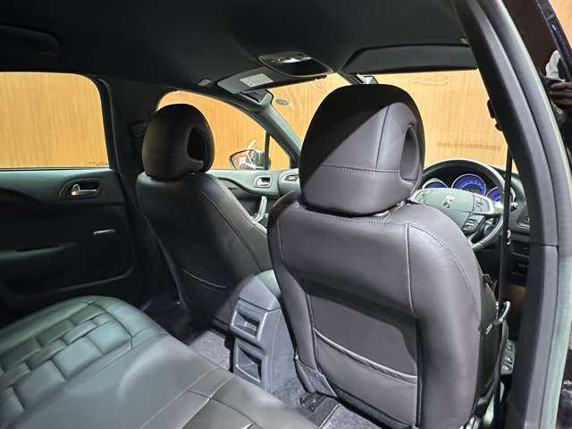 ＤＳオートモビル ＤＳ４ フォーブール アディクト 千葉県 2015(平27)年 5.4万km パープル 限定車　/モノグラムルーフ　/クラブレザーシート　/クルーズコントロール　/ナビ　/ＴＶ　/バックカメラ　/シートヒーター　/電動シート　/ＨＩＤライト　/ブラインドスポット　/障害物センサー　/ＥＴＣ　/キーレス