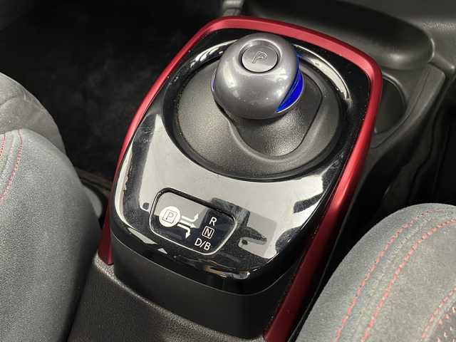 日産 ノート e－パワー ニスモ 三重県 2018(平30)年 3.9万km スーパーブラック 禁煙車　/純正ナビ　/全方位カメラ　/フルセグＴＶ　/ＬＥＤヘッドライト　/デジタルインナーミラー　/衝突軽減　/レーンキープアシスト　/横滑り防止　/スマートキー　/純正アルミ　/オートライト　/スマートキー　