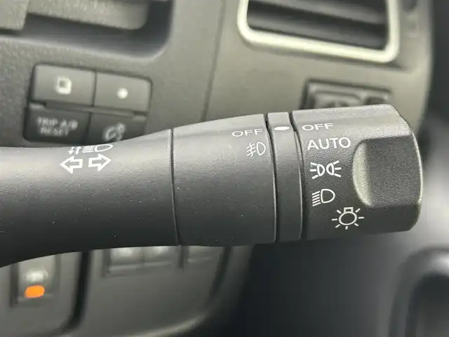 日産 セレナ HWS S HV Vセレ +Sefty 茨城県 2015(平27)年 8.2万km タイガーアイブラウン 純正ナビ/バックカメラ/フルセグ/衝突被害軽減ブレーキ/車線逸脱抑制装置/クルーズコントロール/両側電動スライドドア/ETC/純正16インチAW/LEDヘッドライト/スマートキー