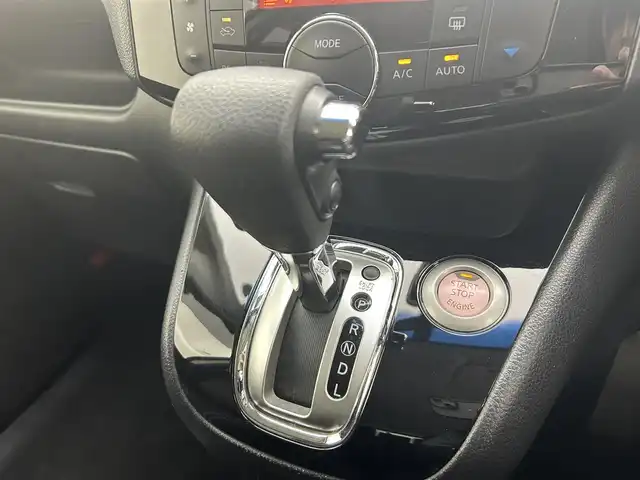 日産 セレナ HWS S HV Vセレ +Sefty 茨城県 2015(平27)年 8.2万km タイガーアイブラウン 純正ナビ/バックカメラ/フルセグ/衝突被害軽減ブレーキ/車線逸脱抑制装置/クルーズコントロール/両側電動スライドドア/ETC/純正16インチAW/LEDヘッドライト/スマートキー
