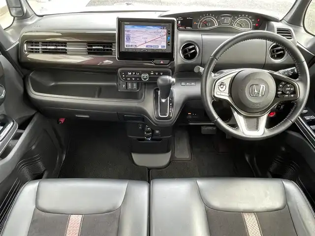 ホンダ Ｎ ＢＯＸ カスタム G L ターボ ホンダセンシング 滋賀県 2017(平29)年 10.8万km プレミアムホワイトパールⅡ (株)IDOMが運営する【じしゃロン草津店】の自社ローン専用車両になりますこちらは現金またはオートローンご利用時の価格です。自社ローンご希望の方は別途その旨お申付け下さい