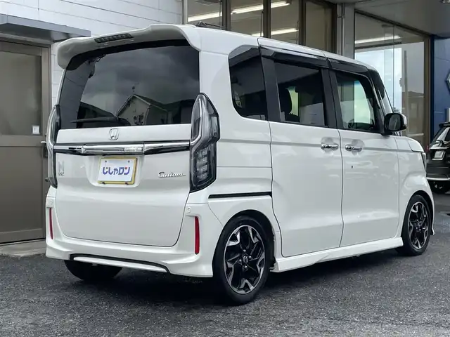 ホンダ Ｎ ＢＯＸ カスタム G L ターボ ホンダセンシング 滋賀県 2017(平29)年 10.8万km プレミアムホワイトパールⅡ (株)IDOMが運営する【じしゃロン草津店】の自社ローン専用車両になりますこちらは現金またはオートローンご利用時の価格です。自社ローンご希望の方は別途その旨お申付け下さい