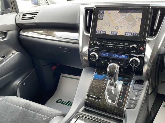 トヨタ アルファードハイブリット SR 道北・旭川 2016(平28)年 5.9万km グレーメタリック ・4WD/・禁煙車/・JBLプレミアムサウンド＆１２．１リアエンターテインメントシステム/・トヨタ純正SDナビ/BT/フルセグ/AUX/DVD/CD/・両側パワースライドドア/・バックカメラ/・純正フリップダウンモニター/・プリクラッシュセーフティ/・追従型クルーズコントロール/・インテリジェントクリアランスソナー/・オートマチックハイビーム/・ハーフレザーシート/・オットマン/・アイドリングストップ/・ナノイー/・後席用LEDドームランプ/・ブレーキホールド/・ステアリングスイッチ/・前後コーナーセンサー/・電動パーキングブレーキ/・ETC/・LEDヘッドライト/・フォグランプ/・オートライト/・電動格納ミラー/・純正フロアマット/・保証書/・取扱説明書