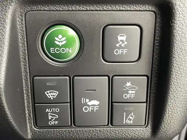 ホンダ ヴェゼル ハイブリッド Z ホンダセンシング 熊本県 2017(平29)年 7.7万km クリスタルブラックパール 禁煙車/純正８型ナビVXM-165VFEi（フルセグTV・AM・FM・Bluetooth・USB）/アルパインフリップダウンモニター/バックカメラ/レーダークルーズコントロール/ETC/前席シートヒーター/ホンダセンシング/衝突軽減ブレーキ/レーンキープアシスト/横滑り防止/ダウンヒルアシスト/ハーフレザーシート/社外フロアマット/純正17インチAW/オートライト/LEDオートライト/フォグランプ/ルーフレール/スマートキー/プッシュスタート