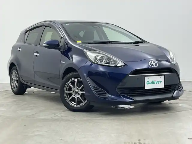 トヨタ アクア S スタイルブラック 新潟県 2018(平30)年 6万km ダークブルーマイカ 社外メモリナビ（Bluetooth・USB・CD・DVD）/フルセグ　/バックカメラ　/前方ドライブレコーダー/レーンキープアシスト　/前後コーナーセンサー　/クルーズコントロール/パーキングサポートブレーキ　/衝突被害軽減システム/ステアリングスイッチ/社外１５インチアルミホイール/純正フロアマット/ハロゲンオートライト　/オートマチックハイビーム　/保証書/取扱説明書/スマートキー/スペアキー