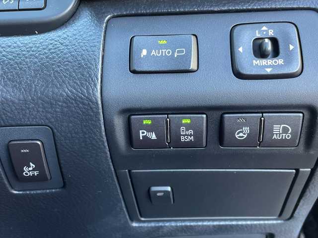 レクサス ＬＳ 600h バージョンL 愛媛県 2012(平24)年 15.7万km ブラックオパールマイカ 純正ナビ/サンルーフ/バックカメラ/ブレンボキャリパー(オレンジ)/全席パワーシート/全席シートヒーター、エアシート/フルセグテレビ/前後コーナーセンサー/ステアリングヒーター/オートブレーキホールド/衝突軽減システム/横滑り防止装置/オートライト/ＥＴＣ/ブラインドスポット