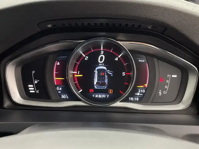 ボルボ Ｖ６０ D4 SE 鹿児島県 2016(平28)年 9.6万km アイスホワイト 純正HDDナビ/(フルセグTV/Bluetooth/DVD/AUX/USB/HDD)/バックカメラ/ETC/レーダークルーズコントロール/ブラインドスポットモニター/前後ドライブレコーダー/パワーシート/シートメモリ―/社外レーダー探知機/前席シートヒーター/ステアリングヒーター/純正18インチアルミホイール/純正フロアマット/パドルシフト
