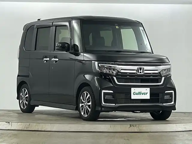 ホンダ Ｎ ＢＯＸ カスタム L 愛知県 2022(令4)年 3万km クリスタルブラックパール 禁煙車/純正7インチナビ/（CD/DVD/Bluetooth/フルセグTV/USB)/バックカメラ/ホンダセンシング/・衝突軽減ブレーキ/・車線逸脱警報システム/・アダプティブクルーズコントロール/・オートマチックハイビーム/・パーキングセンサー/ETC/前後ドライブレコーダー/シートヒーター/両側パワースライドドア/アイドリングストップ/純正14インチアルミホイール/LEDヘッドライト/オートライト/フロントフォグランプ/スマートキー/プッシュスタート/純正フロアマット/電動格納ミラー/ベンチシート/チップアップシート
