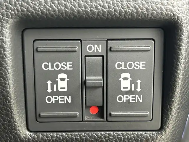ホンダ Ｎ ＢＯＸ カスタム L 愛知県 2022(令4)年 3万km クリスタルブラックパール 禁煙車/純正7インチナビ/（CD/DVD/Bluetooth/フルセグTV/USB)/バックカメラ/ホンダセンシング/・衝突軽減ブレーキ/・車線逸脱警報システム/・アダプティブクルーズコントロール/・オートマチックハイビーム/・パーキングセンサー/ETC/前後ドライブレコーダー/シートヒーター/両側パワースライドドア/アイドリングストップ/純正14インチアルミホイール/LEDヘッドライト/オートライト/フロントフォグランプ/スマートキー/プッシュスタート/純正フロアマット/電動格納ミラー/ベンチシート/チップアップシート