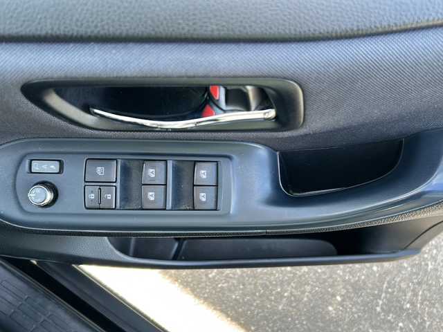 トヨタ ヴォクシー ZS 煌 道東・釧路十勝 2015(平27)年 12.5万km ブラック 4WD/社外ＨＤＤナビ(AVIC-VH9900)　/(AM/FM/地デジＴＶ/ＤＶＤ再生/Ｂｌｕｅｔｏｏｔｈ接続)　/ＥＴＣ　/バックカメラ/両側パワースライドドア/横滑り防止装置/アイドリングストップ　/スマートキー　/プッシュスタート　/純正ＬＥＤヘッドライト　/純正１６インチアルミホイール　/純正フロアマット