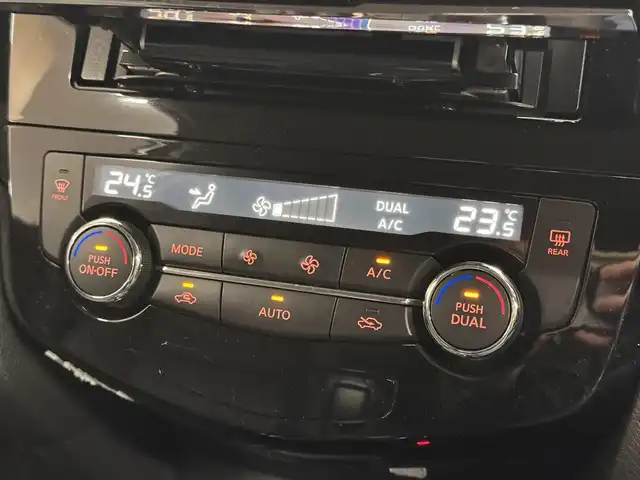 日産 エクストレイル 20Xi Vセレ エクストリーマーX 三重県 2021(令3)年 4.6万km ダイヤモンドブラック ガソリン/フルタイム4WD/MTモード付フロアCVT/KENWOOD 9インチフローティング『彩速ナビ』 M907HDF/（FM/AM/CD/DVD/iPod/USB/SD/SDREC/TV/RCA/Bluetooth/HDMI/SMART USEN）/インテリジェント アラウンドビューモニター（移動物検知機能付）/ETC2.0/安全/・インテリジェント エマージェンシーブレーキ/・LDW（車線逸脱警報）、インテリジェント LI（車線逸脱防止支援）/・プロパイロット/・インテリジェント DA（ふらつき警報）/・進入禁止警報/・後側方車両検知警報システム（BSW）＋クロストラフィックアラート/・フロント、リアソナー/・ヒルディセントコントロール/など/装備/・インテリジェント ルームミラー/・ルーフレール（ブラック）/・リモコンオートバックドア/・撥水シート/・シートヒーター（D/N/REAR左右）/・パワーシート（D/N）/・左右独立オートエアコン/・電動パーキングブレーキ＆ブレーキホールド/・ステアリングスイッチ/・オートライト/・LEDヘッドライト/・プッシュスタート/・純正18inAW/・スマートキーx2/・保/取/など