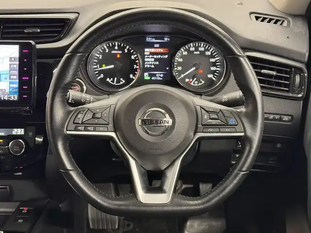 日産 エクストレイル 20Xi Vセレ エクストリーマーX 三重県 2021(令3)年 4.6万km ダイヤモンドブラック ガソリン/フルタイム4WD/MTモード付フロアCVT/KENWOOD 9インチフローティング『彩速ナビ』 M907HDF/（FM/AM/CD/DVD/iPod/USB/SD/SDREC/TV/RCA/Bluetooth/HDMI/SMART USEN）/インテリジェント アラウンドビューモニター（移動物検知機能付）/ETC2.0/安全/・インテリジェント エマージェンシーブレーキ/・LDW（車線逸脱警報）、インテリジェント LI（車線逸脱防止支援）/・プロパイロット/・インテリジェント DA（ふらつき警報）/・進入禁止警報/・後側方車両検知警報システム（BSW）＋クロストラフィックアラート/・フロント、リアソナー/・ヒルディセントコントロール/など/装備/・インテリジェント ルームミラー/・ルーフレール（ブラック）/・リモコンオートバックドア/・撥水シート/・シートヒーター（D/N/REAR左右）/・パワーシート（D/N）/・左右独立オートエアコン/・電動パーキングブレーキ＆ブレーキホールド/・ステアリングスイッチ/・オートライト/・LEDヘッドライト/・プッシュスタート/・純正18inAW/・スマートキーx2/・保/取/など