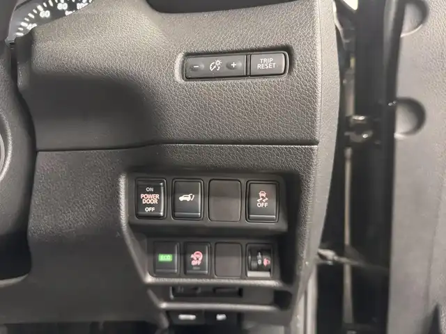 日産 エクストレイル 20Xi Vセレ エクストリーマーX 三重県 2021(令3)年 4.6万km ダイヤモンドブラック ガソリン/フルタイム4WD/MTモード付フロアCVT/KENWOOD 9インチフローティング『彩速ナビ』 M907HDF/（FM/AM/CD/DVD/iPod/USB/SD/SDREC/TV/RCA/Bluetooth/HDMI/SMART USEN）/インテリジェント アラウンドビューモニター（移動物検知機能付）/ETC2.0/安全/・インテリジェント エマージェンシーブレーキ/・LDW（車線逸脱警報）、インテリジェント LI（車線逸脱防止支援）/・プロパイロット/・インテリジェント DA（ふらつき警報）/・進入禁止警報/・後側方車両検知警報システム（BSW）＋クロストラフィックアラート/・フロント、リアソナー/・ヒルディセントコントロール/など/装備/・インテリジェント ルームミラー/・ルーフレール（ブラック）/・リモコンオートバックドア/・撥水シート/・シートヒーター（D/N/REAR左右）/・パワーシート（D/N）/・左右独立オートエアコン/・電動パーキングブレーキ＆ブレーキホールド/・ステアリングスイッチ/・オートライト/・LEDヘッドライト/・プッシュスタート/・純正18inAW/・スマートキーx2/・保/取/など