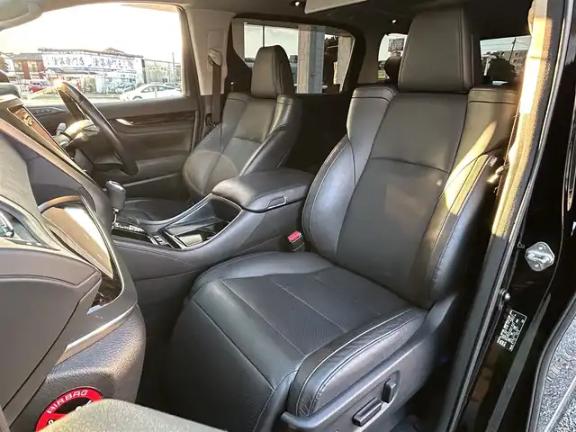 トヨタ ヴェルファイア Z Gエディション 福岡県 2015(平27)年 7.4万km ブラック モデリスタエアロ(リア)/フロントガーニッシュ/ツインムーンルーフ/純正10.1インチフリップダウンモニター/JBLプレミアムサウンド/純正9インチメーカーナビ/(AM/FM/CD/DVD/Bluetooth/フルセグTV)/全方位カメラ/バック/フロント/サイドカメラ/運転支援/・プリクラッシュセーフティシステム/・クリアランスソナー/・レーダークルーズコントロール/横滑り防止/純正18インチアルミホール/両側パワースライドドア/パワーバックドア/純正LEDスタイリッシュビーム(フロントガーニッシュ用)/黒レザーシート/レーダー探知機【ASSURA AR-W51GA】/ビルトインETC/純正インテリアイルミネーション/純正スカッフイルミネーション/ステアリングヒーター/革巻きステアリング/ステアリングスイッチ/パワーシート(D/N)/シートヒーター(D/N)/シートメモリー(D)/オットマン(N/セカンドシート)/後席電動サンシェード/純正フロアマット/ナノイー/ドアバイザー/ブレーキホールド/プッシュスタート/USBポート/スペアキー×1/100V電源/ISOFIX/保証書/取説、ナビ取説