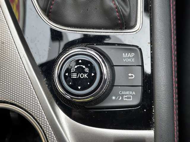 日産 スカイライン 400R 宮城県 2019(令1)年 6.5万km ブリリアントホワイトパール 登録時走行距離 64801km/純正ナビ/アップルカープレイ/ＣＤ／ＤＶＤ／Ｂｌｕｅｔｏｏｔｈ/シートヒーター/コーナーセンサー/パドルシフト/プロパイロット/全方位カメラ/横滑り防止装置/衝突軽減ブレーキ/追従クルーズコントロール/ドライブレコーダー/ＥＴＣ/ＬＥＤライト/フォグランプ/純正フロアマット/タイヤブリヂストンポテンザS001/（23年製ランフラットタイヤ)/タイヤ空気圧センサー/電動格納ミラー/ドアバイザー