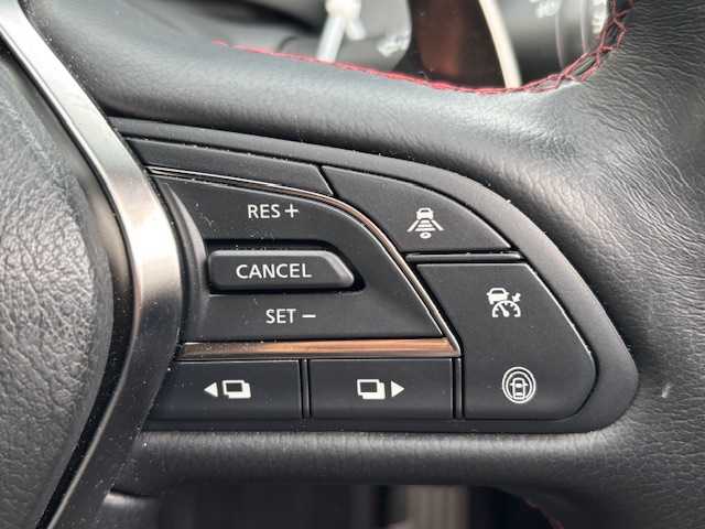 日産 スカイライン 400R 宮城県 2019(令1)年 6.5万km ブリリアントホワイトパール 登録時走行距離 64801km/純正ナビ/アップルカープレイ/ＣＤ／ＤＶＤ／Ｂｌｕｅｔｏｏｔｈ/シートヒーター/コーナーセンサー/パドルシフト/プロパイロット/全方位カメラ/横滑り防止装置/衝突軽減ブレーキ/追従クルーズコントロール/ドライブレコーダー/ＥＴＣ/ＬＥＤライト/フォグランプ/純正フロアマット/タイヤブリヂストンポテンザS001/（23年製ランフラットタイヤ)/タイヤ空気圧センサー/電動格納ミラー/ドアバイザー