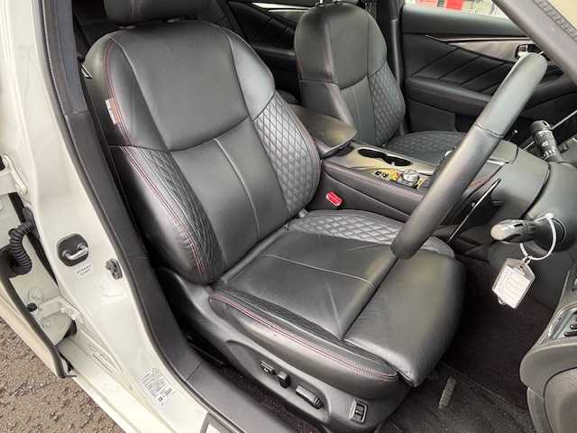 日産 スカイライン 400R 宮城県 2019(令1)年 6.5万km ブリリアントホワイトパール 登録時走行距離 64801km/純正ナビ/アップルカープレイ/ＣＤ／ＤＶＤ／Ｂｌｕｅｔｏｏｔｈ/シートヒーター/コーナーセンサー/パドルシフト/プロパイロット/全方位カメラ/横滑り防止装置/衝突軽減ブレーキ/追従クルーズコントロール/ドライブレコーダー/ＥＴＣ/ＬＥＤライト/フォグランプ/純正フロアマット/タイヤブリヂストンポテンザS001/（23年製ランフラットタイヤ)/タイヤ空気圧センサー/電動格納ミラー/ドアバイザー