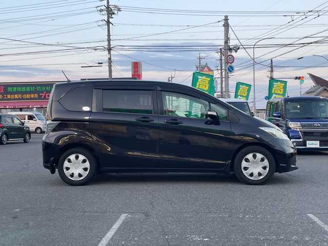 ホンダ フリード G ジャストセレクション 愛知県 2012(平24)年 12.2万km プレミアムブラキッシュパール