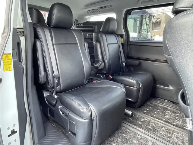 トヨタ アルファードハイブリット SR 道央・札幌 2013(平25)年 14万km ホワイトパールクリスタルシャイン (株)IDOMが運営する【じしゃロン札幌豊平店】の自社ローン対象車両になります。こちらは現金ご利用時の価格です。/自社ローンご希望の方は別途その旨お申付け下さい。/スマートキー/純正HDDナビ・フルセグTV/　（CD/DVD/BT）/バックカメラ/両側パワースライドドア/パワーバックドア/ETC/HID