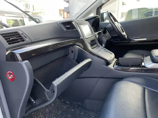 トヨタ アルファードハイブリット SR 道央・札幌 2013(平25)年 14万km ホワイトパールクリスタルシャイン (株)IDOMが運営する【じしゃロン札幌豊平店】の自社ローン対象車両になります。こちらは現金ご利用時の価格です。/自社ローンご希望の方は別途その旨お申付け下さい。/スマートキー/純正HDDナビ・フルセグTV/　（CD/DVD/BT）/バックカメラ/両側パワースライドドア/パワーバックドア/ETC/HID