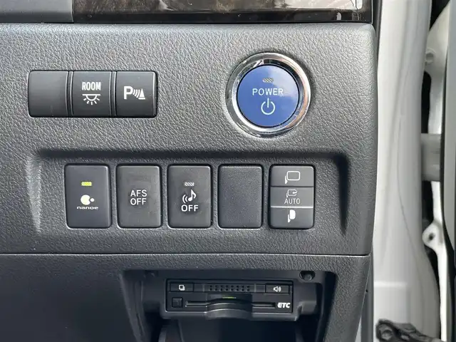 トヨタ アルファードハイブリット SR 道央・札幌 2013(平25)年 14万km ホワイトパールクリスタルシャイン (株)IDOMが運営する【じしゃロン札幌豊平店】の自社ローン対象車両になります。こちらは現金ご利用時の価格です。/自社ローンご希望の方は別途その旨お申付け下さい。/スマートキー/純正HDDナビ・フルセグTV/　（CD/DVD/BT）/バックカメラ/両側パワースライドドア/パワーバックドア/ETC/HID