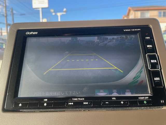 ホンダ Ｎ ＷＧＮ G ホンダセンシング 静岡県 2020(令2)年 0.9万km プラチナホワイトパール ●社外ナビ/（フルセグ/CD/DVD/Bluetooth）/（VXM-194VFI）/●バックカメラ/●アダプティブクルーズコントロール/●衝突軽減ブレーキ/●レーンキーピングアシストシステム/●後方コーナーセンサー/●電動サイドパーキング/●オートブレーキホールド/●オートライト/●ステアリングスイッチ/●電動格納ミラー/●ETC/●純正フロアマット/●ドアバイザー/●前後ドライブレコーダー/●レベライザー/●ISOFIX/●プッシュスタート/●スマートキー/●スペアキー1本/●社外14インチアルミホイール/●ダブル+サイド+カーテンSRS+ABS/●保証書/●取扱説明書