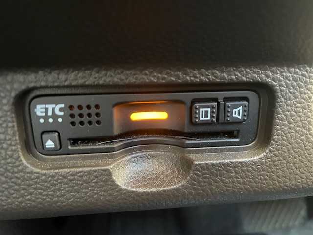 ホンダ Ｎ ＷＧＮ G ホンダセンシング 静岡県 2020(令2)年 0.9万km プラチナホワイトパール ●社外ナビ/（フルセグ/CD/DVD/Bluetooth）/（VXM-194VFI）/●バックカメラ/●アダプティブクルーズコントロール/●衝突軽減ブレーキ/●レーンキーピングアシストシステム/●後方コーナーセンサー/●電動サイドパーキング/●オートブレーキホールド/●オートライト/●ステアリングスイッチ/●電動格納ミラー/●ETC/●純正フロアマット/●ドアバイザー/●前後ドライブレコーダー/●レベライザー/●ISOFIX/●プッシュスタート/●スマートキー/●スペアキー1本/●社外14インチアルミホイール/●ダブル+サイド+カーテンSRS+ABS/●保証書/●取扱説明書