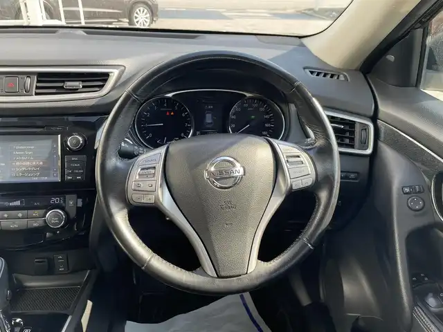 日産 エクストレイル ハイブリッド 20X エマージェンシーブレーキ 富山県 2015(平27)年 11.8万km 黒 (株)IDOMが運営する【じしゃロン富山店】の自社ローン専用車両になります。こちらは現金またはオートローンご利用時の価格です。自社ローンご希望の方は別途その旨お申し付け下さい/LEDヘッドライト/サンルーフ/シートヒーター/ルーフレール/クルーズコントロール/エマージェンシーブレーキ