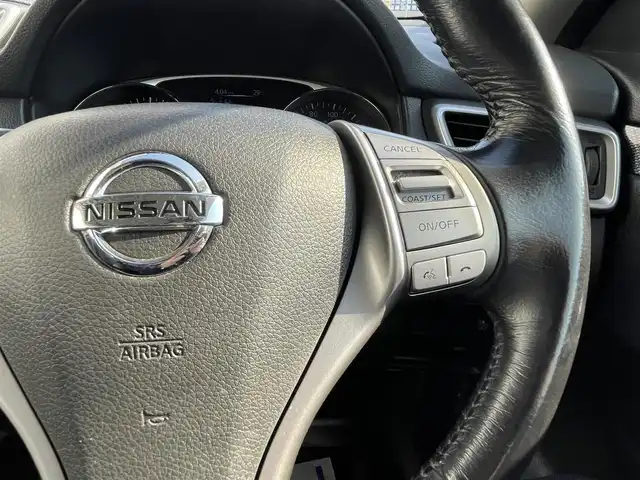 日産 エクストレイル ハイブリッド 20X エマージェンシーブレーキ 富山県 2015(平27)年 11.8万km 黒 (株)IDOMが運営する【じしゃロン富山店】の自社ローン専用車両になります。こちらは現金またはオートローンご利用時の価格です。自社ローンご希望の方は別途その旨お申し付け下さい/LEDヘッドライト/サンルーフ/シートヒーター/ルーフレール/クルーズコントロール/エマージェンシーブレーキ