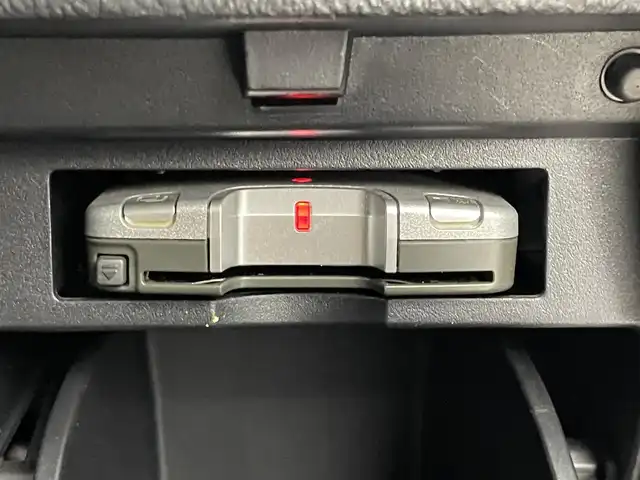 トヨタ ヴェルファイア Z 埼玉県 2015(平27)年 4.2万km ホワイトパールクリスタルシャイン 純正9インチナビ 純正フリップダウンモニター 両側パワースライドドア 地デジフルセグTV Bluetooth LEDヘッドライト オートライト ETC バックカメラ プッシュスタート スマートキー